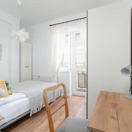 Blisko Starego Rynku Jezioro Maltanskie By Renters